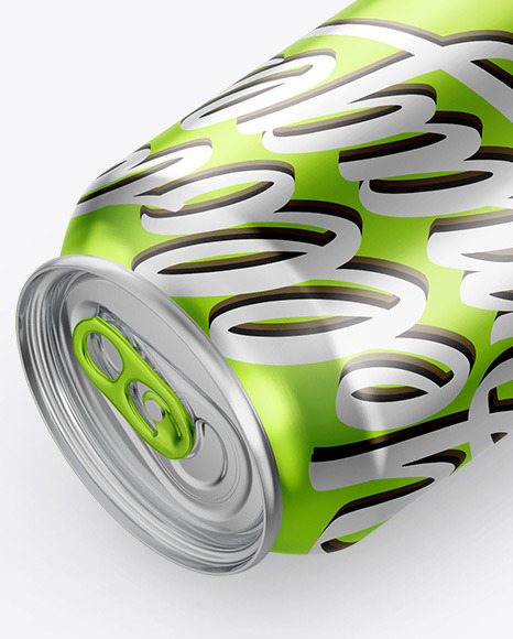 Metallic Drink Can Mockup PSD #1