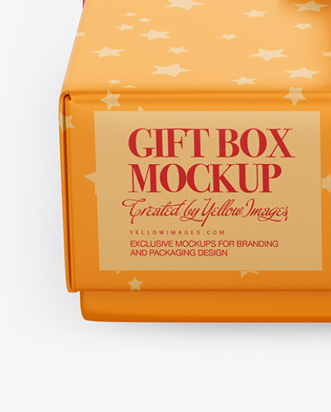 Matte Gift Box Mockup PSD #3