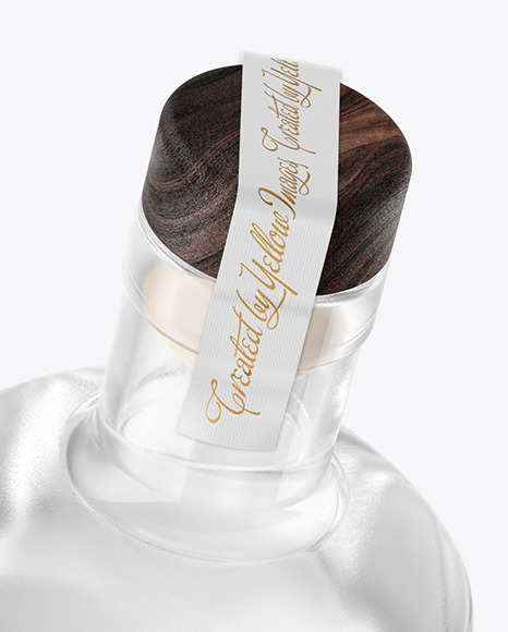 Dry Gin Bottle with Wooden Cap Mockup PSD #3