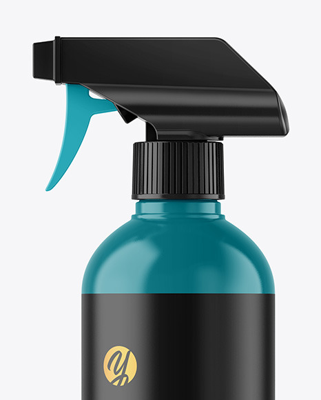 Glossy Spray Bottle Mockup PSD #6