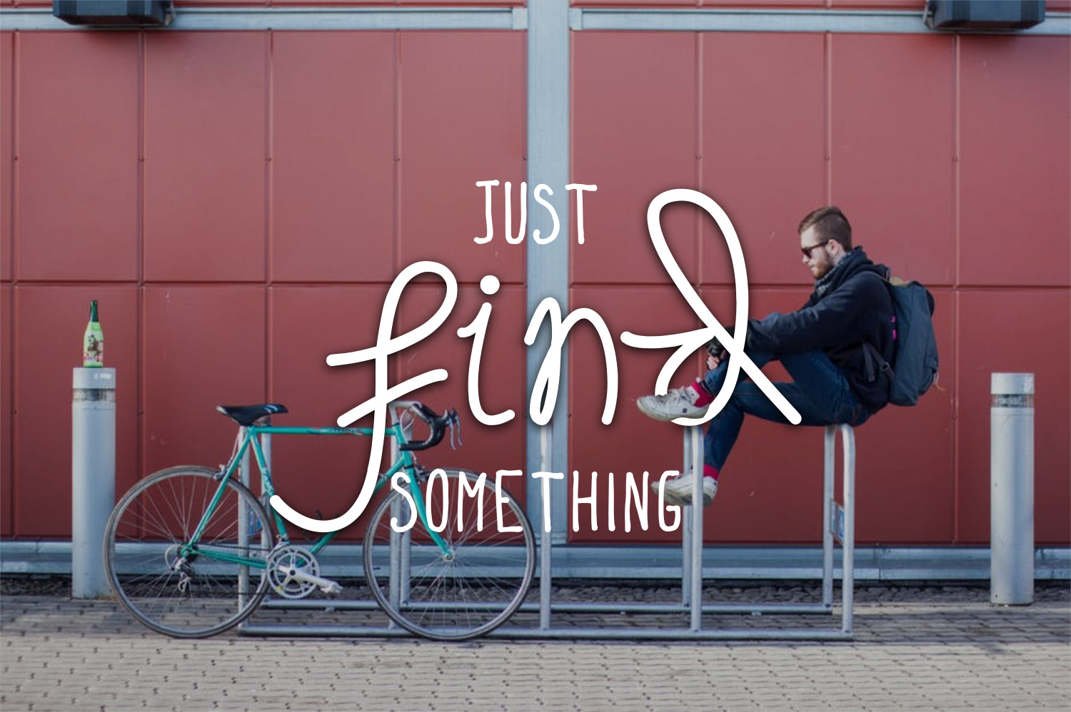 Fositif Fancy - Happy Font