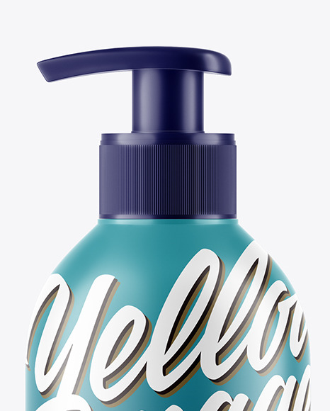 Matte Pump Bottle Mockup PSD #2