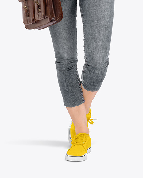 Download Woman In A Raglan T Shirt Mockup In Apparel Mockups On Yellow Images Object Mockups