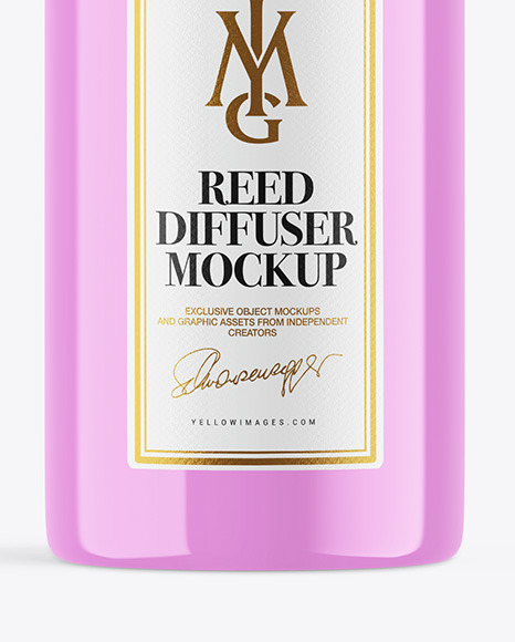 Glossy Diffuser Bottle Mockup PSD #7