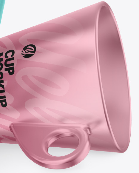 Two Metallic Cups Mockup PSD #1