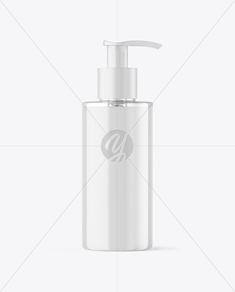 Clear Liquid Soap Bottle with Pump Mockup Clear Liquid Soap Bottle with Pump Mockup