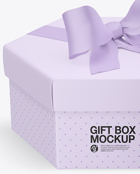 Gift Box Mockup PSD #6