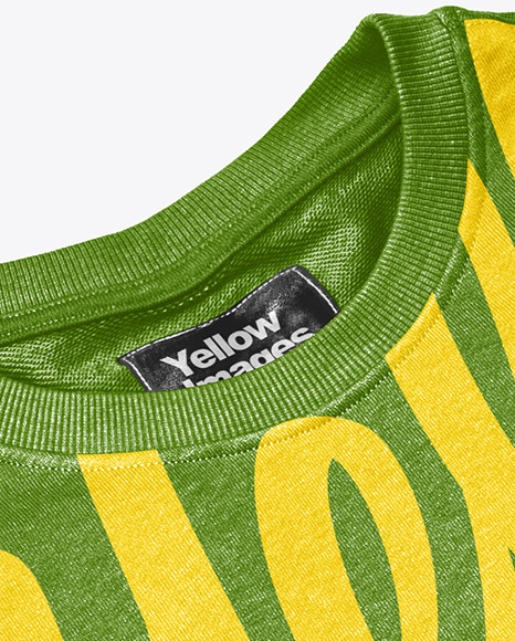 Folded Round Neck T Shirt Mockup PSD #1