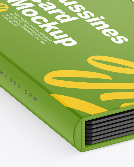 Matte Card Holder Mockup PSD #1