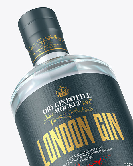 Dry Gin Bottle with Wooden Cap Mockup PSD #1