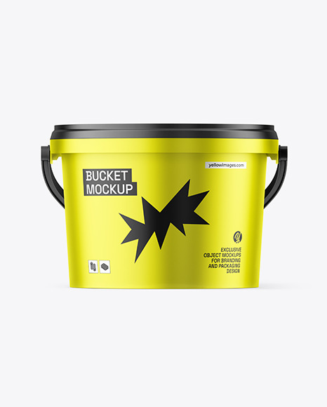 Plastic bucket