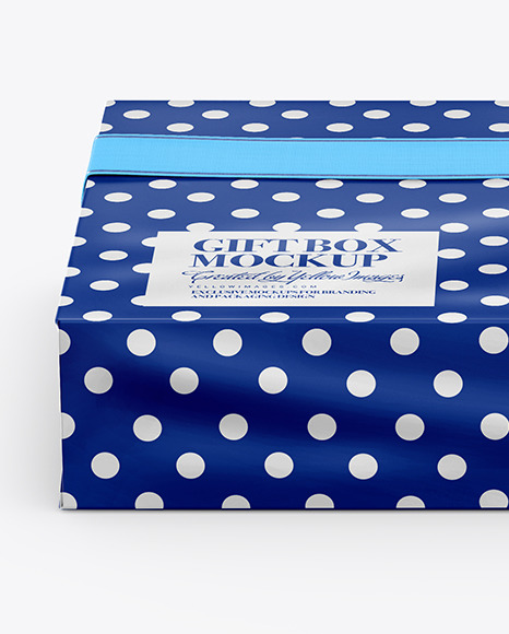 Matte Gift Box Mockup PSD #1