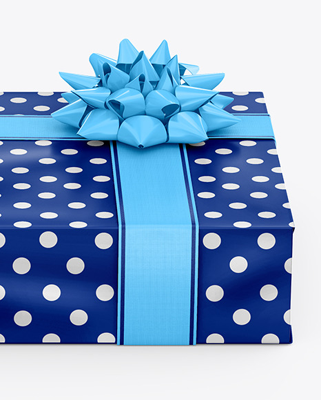 Matte Gift Box Mockup PSD #6