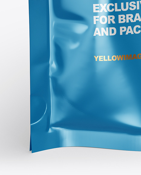 Download Glossy Pouch Spout Psd Mockup Yellowimages