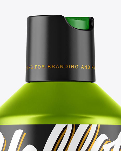 Metallic Bottle Mockup PSD #2