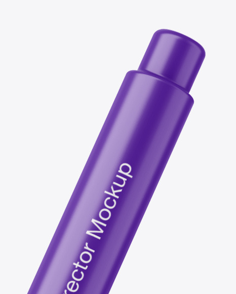 Matte Corrector Mockup PSD #6